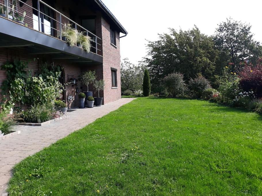 Studio Au Jardin Fleuri Verviers Ngoại thất bức ảnh